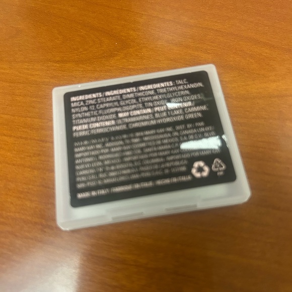 Crystalline Shimmer - Mary Kay Chromafusion Eye Shadow - Picture 3 of 4